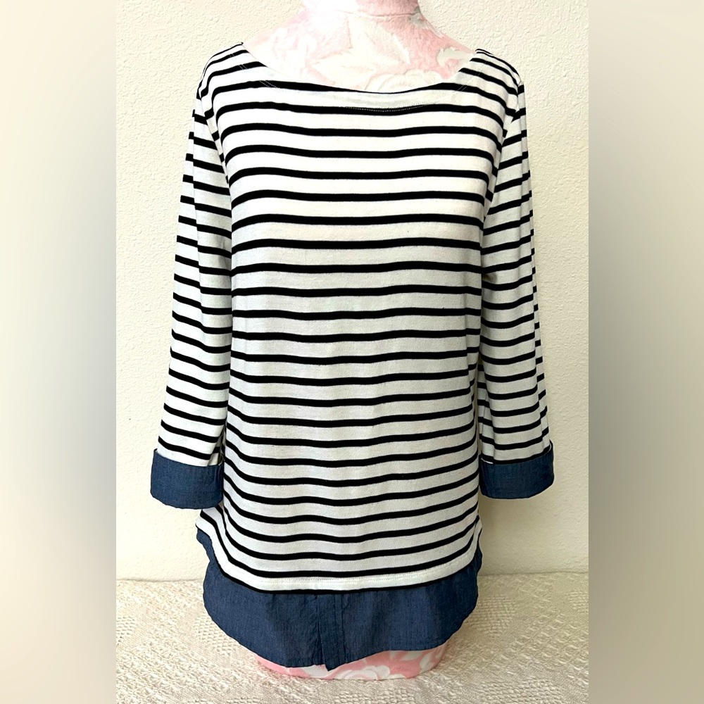 Market Spruce Women’s Large Top 3/4 sleeve Blue/white stripes